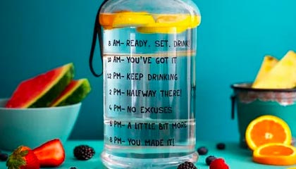 WTT多哈冠军赛：林诗栋苦战5局 3-2险胜晋级八强